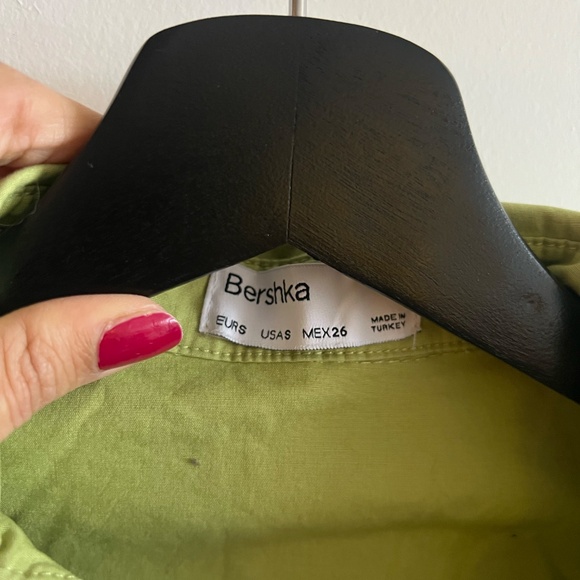 Bershka Women's Green Crop-top - Picture 2 of 3